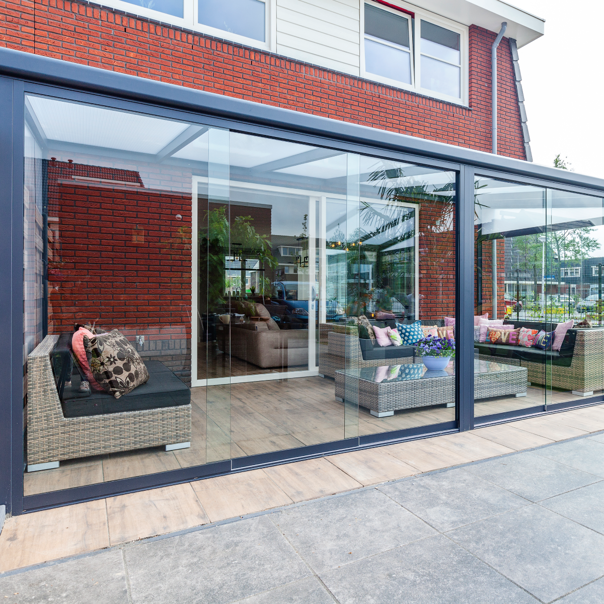 The Nebbiolo Veranda – Elegant Shelter for Outdoor Living with Polycarbonate Roof The Nebbiolo Veranda – Elegant Shelter for Outdoor Living with Polycarbonate Roof